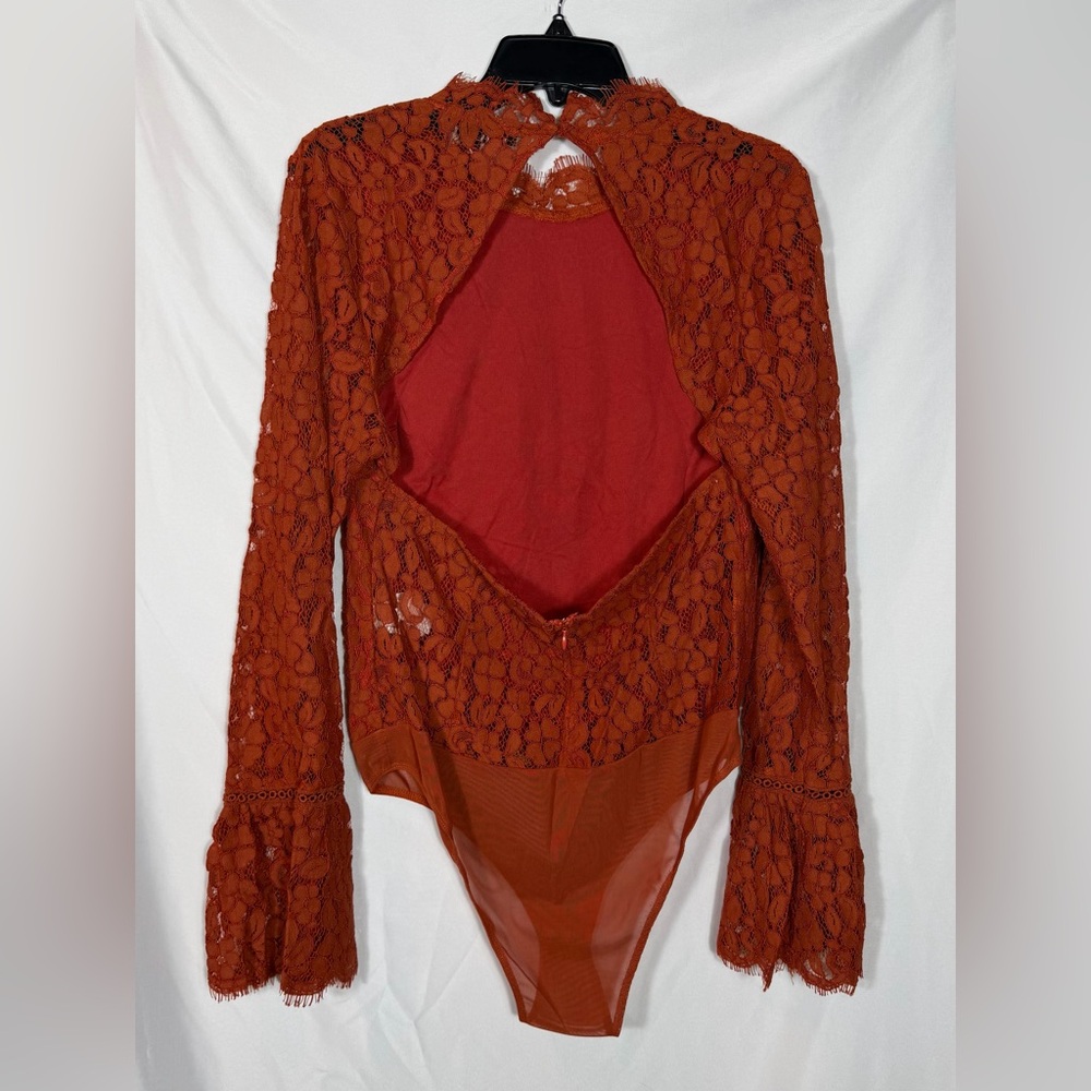 Endless Rose REVOLVE Long Sleeve Cut Back Lace Detailed Bodysuit, Large, NWT - Picture 10 of 16